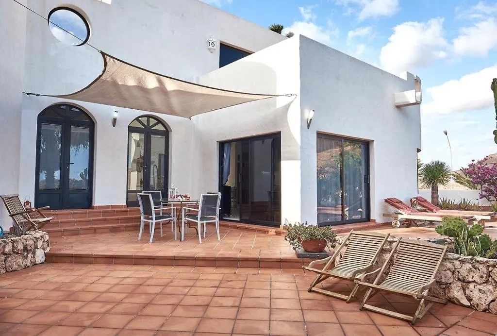 Villa Paradise Beach Giniginámar