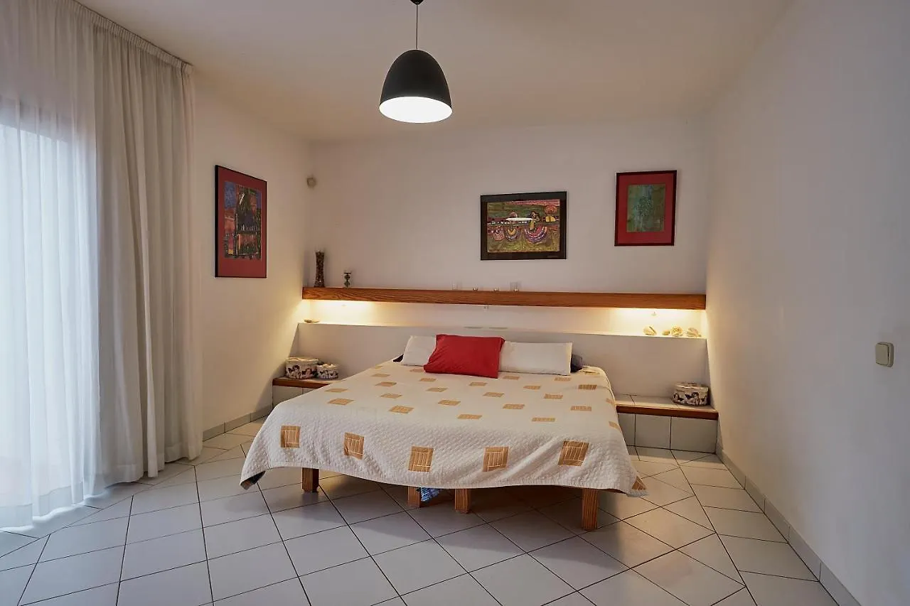 Villa Paradise Beach Giniginamar